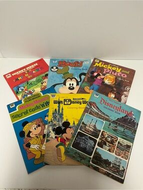 Vintage Disney Colouring Books- Disneyland Walt Disney World Mickey Mouse Goffy